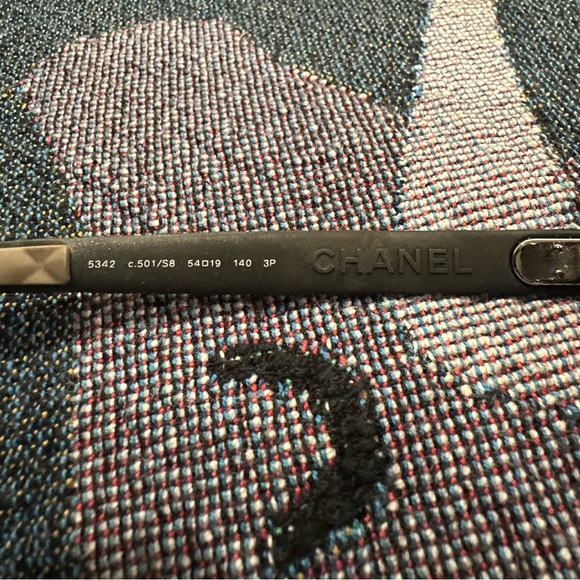 CHANEL sunglasses - Picture 9 of 11